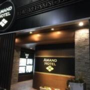 AMAND HOTEL（アマンド）(文京区/ラブホテル)の写真『夜の外観』by あらび