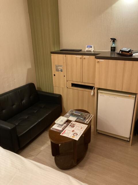 Hotel White City 23(渋谷区/ラブホテル)の写真『301号室調度品』by yamasada5