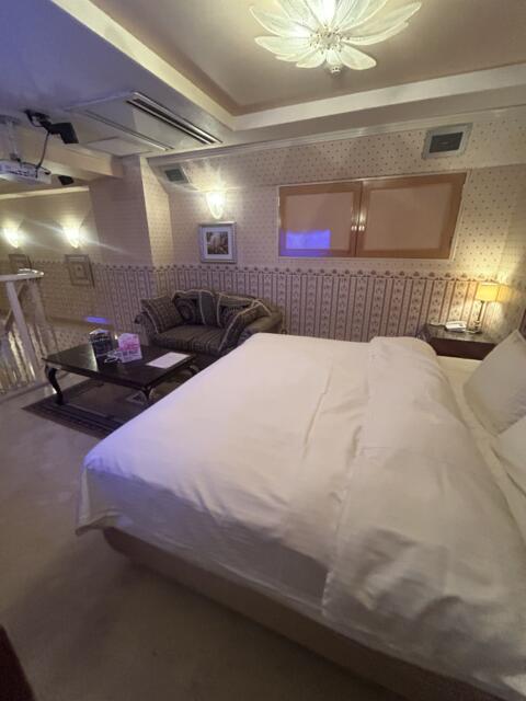 目黒エンペラー(目黒区/ラブホテル)の写真『406号室ベッド』by 無法松