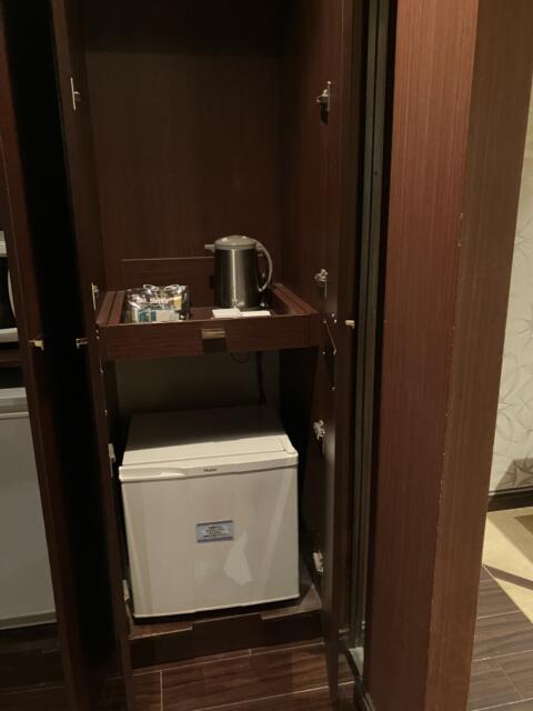 HOTEL MU～Z annex（ミューズアネックス(古河市/ラブホテル)の写真『301号室（7）持込用冷蔵庫・お茶セット』by サトナカ