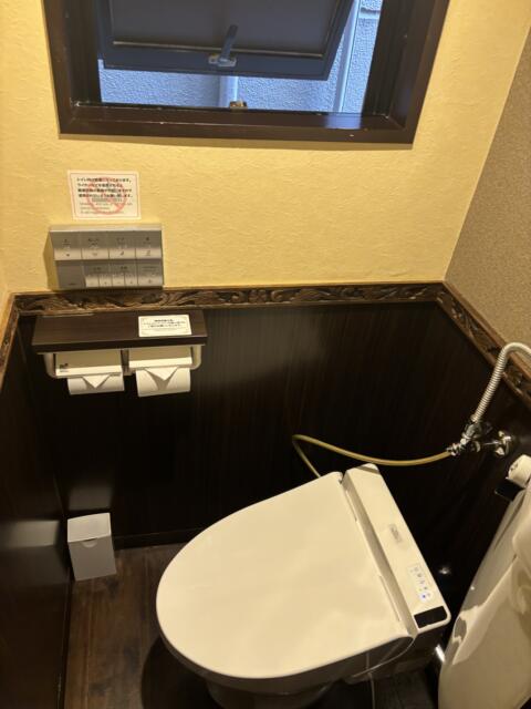 HOTEL COCO BALI（ココバリ）(渋谷区/ラブホテル)の写真『302号室　トイレ』by たんげ8008