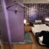 ニューシーズ鶯谷(台東区/ラブホテル)の写真『404号室　壁のハンガー掛け』by ターボー⤴️