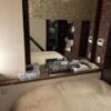 ホテルたかしま(荒川区/ラブホテル)の写真『205号室　枕元の設備。電マあり』by ターボー⤴️