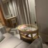 HOTEL LUXE（リュクス）(名古屋市東区/ラブホテル)の写真『806号室 ソファ、鏡台』by 飴☆ミ