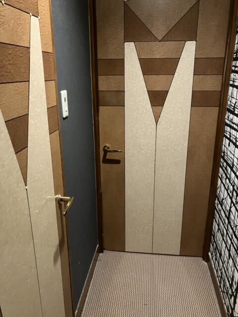 ホテル サンマルタン(京都市下京区/ラブホテル)の写真『803号室 玄関』by 92魔