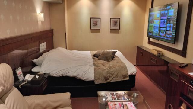 ホテル バリシアン(安八町/ラブホテル)の写真『302号室　ベッド』by カートゥーン