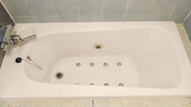 ホテル クレスト　錦糸町(墨田区/ラブホテル)の写真『406号室 バスルーム浴槽』by 午前３時のティッシュタイム