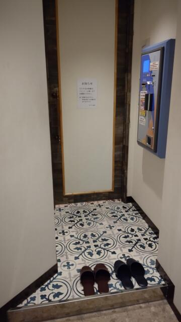Q&P（キューアンドピー）(大阪市/ラブホテル)の写真『406号室、内扉と玄関』by Sparkle