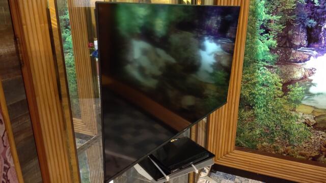 Q&P（キューアンドピー）(大阪市/ラブホテル)の写真『406号室、液晶テレビ』by Sparkle