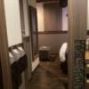 HOTEL Balibali ANNEX（バリバリアネックス）(品川区/ラブホテル)の写真『406号室 前室から見た室内』by ACB48