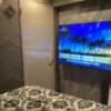 HOTEL BaliBali 鶯谷(台東区/ラブホテル)の写真『202号室 ミニテーブル側から見た室内』by ACB48