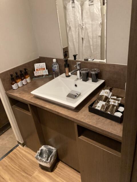 The calm hotel tokyo GOTANDA(品川区/ラブホテル)の写真『403号室洗面台』by yamasada5