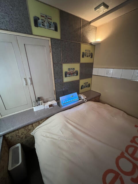 Legend P-DOOR A館・B館(台東区/ラブホテル)の写真『312号室　ベッド』by 体系がたこ焼き