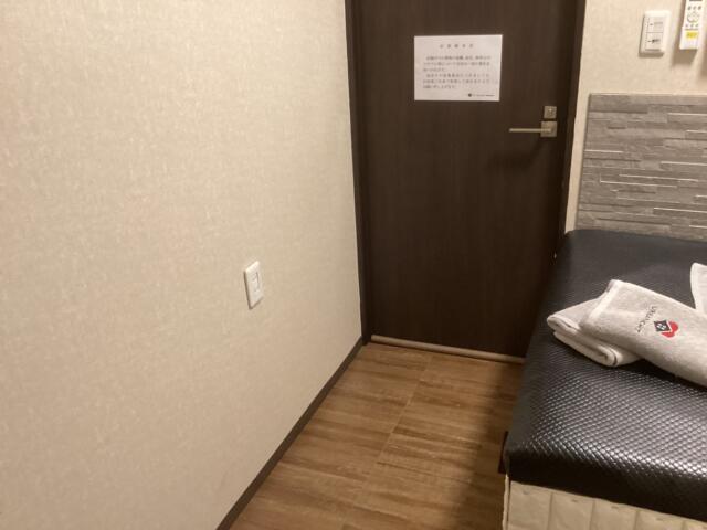 レンタルルーム　アーバナイト(港区/ラブホテル)の写真『507号室 シャワー室側から入口方向を見た室内』by ACB48