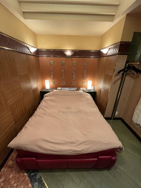 ホテル プレステージ(荒川区/ラブホテル)の写真『502号室　ベッド』by ターボー⤴️