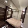 ホテルLALA33(豊島区/ラブホテル)の写真『302号室　部屋の奥ソファー側から見た室内』by ターボー⤴️
