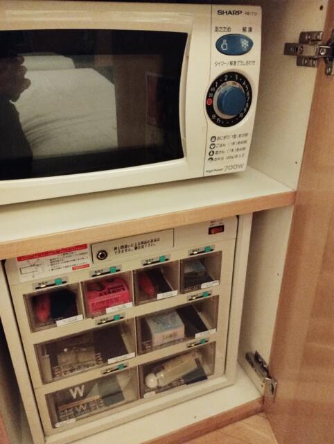 W-ARAMIS（アラミス）(新宿区/ラブホテル)の写真『307号室　電子レンジとグッズ販売機』by あいりん