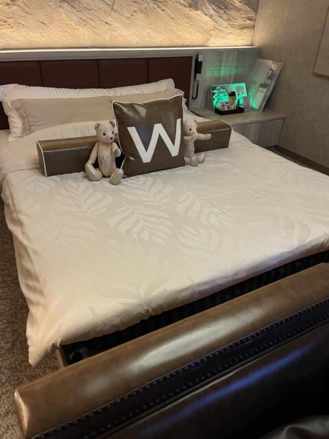 W ZIP CLUB（Wジップクラブ）(名古屋市中区/ラブホテル)の写真『717号室 ベッド』by 飴☆ミ