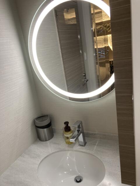 HOTEL DIAMOND（ダイヤモンド）(渋谷区/ラブホテル)の写真『402号室洗面台』by yamasada5