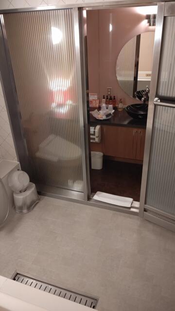 FIRST(ファースト)(池田市/ラブホテル)の写真『207号室、浴室洗い場』by Sparkle