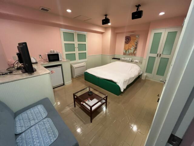 HOTEL セリーズ(江戸川区/ラブホテル)の写真『303号室　全体像2』by Infield fly