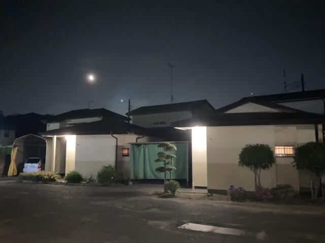 ホテル トキ(鹿嶋市/ラブホテル)の写真『夜の外観』by まさおJリーグカレーよ