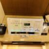 アペルト(豊島区/ラブホテル)の写真『605号室ベッド脇』by miffy.GTI