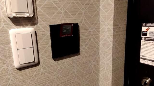 HOTEL OPERA (オペラ)(新宿区/ラブホテル)の写真『403号室（カードホルダー）※カードは鍵ではなく、時間が印字されているだけ。精算は入室時フロント横の機械で事前に。』by ＪＷ