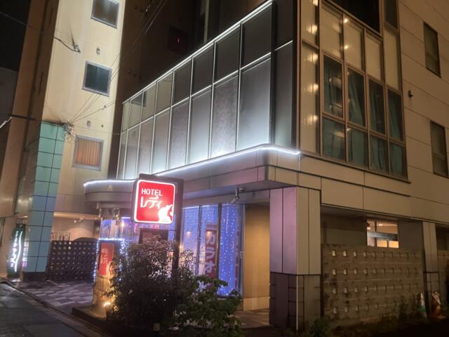 ホテルレディ(仙台市青葉区/ラブホテル)の写真『夜の外観』by hireidenton