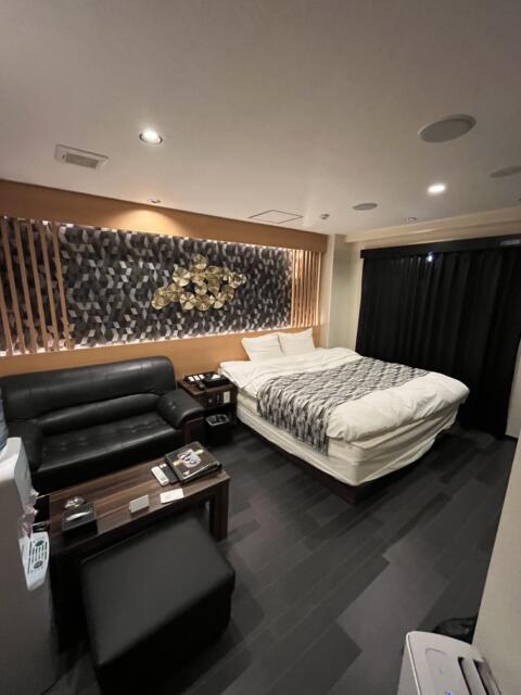 HOTEL GRANDE(川口市/ラブホテル)の写真『505号室　玄関側から見た部屋全景』by ターボー⤴️