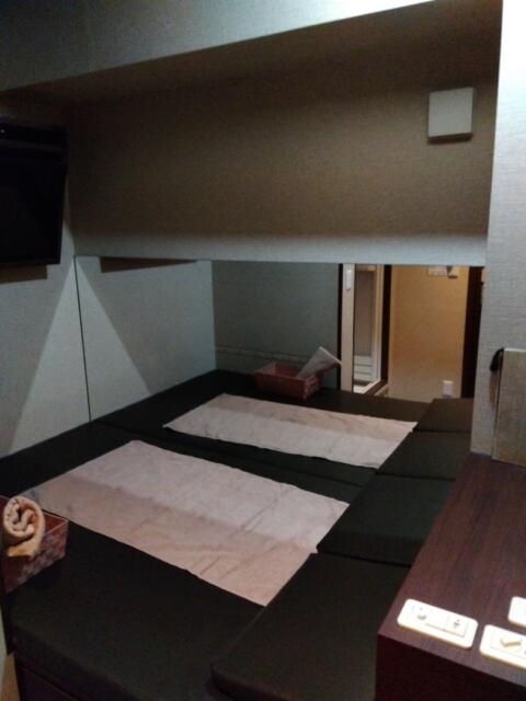 レンタルルーム パラオ(立川市/ラブホテル)の写真『2号室（ベッド横は鏡）』by ＪＷ