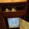 トキワ(豊島区/ラブホテル)の写真『205号室、下は冷蔵庫、上はカップ等』by ビデ三郎
