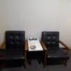 甲隆閣(新宿区/ラブホテル)の写真『402号室　椅子と小テーブル。』by angler
