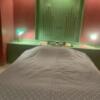 愛麒麟（アイキリン）(大阪市/ラブホテル)の写真『406号室　あまり大きく無いベッド』by PINK SCORPION