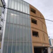 HOTEL ARIA(アリア)千葉幕張店(千葉市花見川区/ラブホテル)の写真『昼の外観②(R7,9)』by キジ