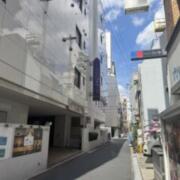 ホテル COLORE（コローレ）(全国/ラブホテル)の写真『昼の外観』by ひこべえ