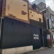 プラザホテル(全国/ラブホテル)の写真『午前中の外観①』by バス男