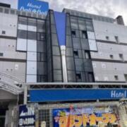 Hotel BaliBali Iwatsuki(全国/ラブホテル)の写真『昼の外観』by tkctkc