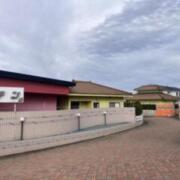 ホテルエデン(全国/ラブホテル)の写真『昼の外観2』by tkctkc