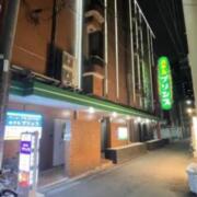ホテルプリンス(大阪市/ラブホテル)の写真『夜の外観』by ジャーミン