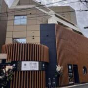 HOTEL KARUTA UGUISUDANI(台東区/ラブホテル)の写真『昼の外観(R8.3)』by tkctkc