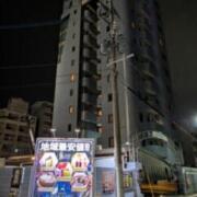ホテル アクアミュー(全国/ラブホテル)の写真『夜の外観①』by Sparkle