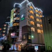 ホテル DUO-F (デュオエフ)(全国/ラブホテル)の写真『昼の外観』by ホテルレポったー