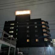 HOTEL le Rouge(ルージュ)(全国/ラブホテル)の写真『夜の外観①』by Sparkle