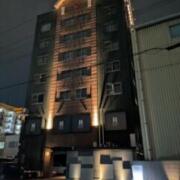 HOTEL le Rouge(ルージュ)(全国/ラブホテル)の写真『夜の外観①』by Sparkle