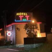 T&T （ティーアンドティー）(南箕輪村/ラブホテル)の写真『夜の外観』by まさおJリーグカレーよ