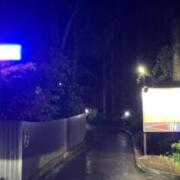 HOTEL Queen Nut's（クィーンナッツ）(泉崎村/ラブホテル)の写真『夜の外観』by まさおJリーグカレーよ