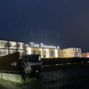 The PASADENA11 HOTEL(パサディナイレブン)(郡山市/ラブホテル)の写真『夜の外観』by まさおJリーグカレーよ