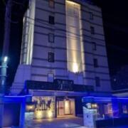 HOTEL JELLY(ジェリー)(北九州市八幡西区/ラブホテル)の写真『夜の外観②』by Sparkle