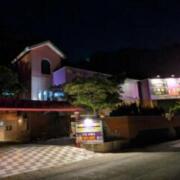 HOTEL JOY plus(遠賀町/ラブホテル)の写真『夜の外観』by Sparkle